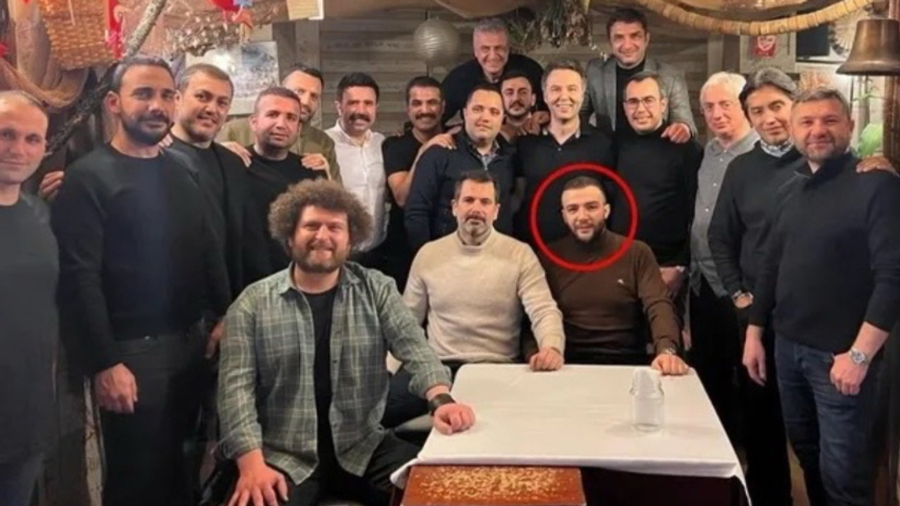 Mahzen Medya sahibi Tolga Aykut gözaltında! Mehmet Akif Ersoy ile aynı karede…