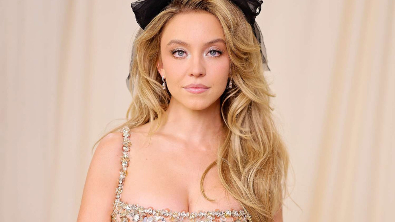 Sydney Sweeney’e sansürsüz soru: “Göğüslerin gerçek mi?” Cevabı olay oldu!