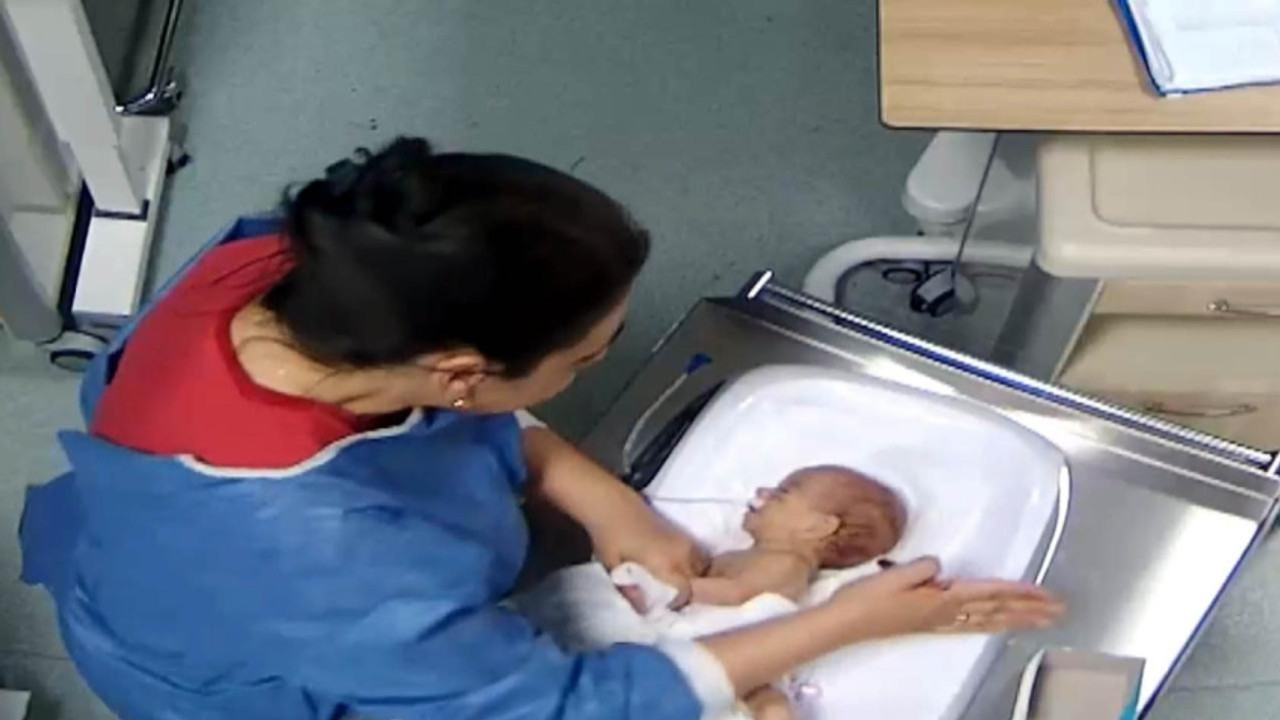 5 günlük bebeği darbedip sakat bırakmıştı: Hemşireden akıllara zarar savunma