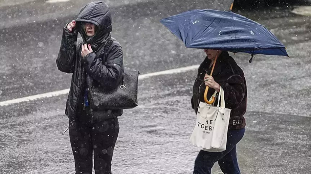 SON DAKİKA HAVA DURUMU HABERLERİ: İSTANBUL'DA KAR ETKİSİNİ ARTIRIYOR... Meteoroloji'den uyarı!