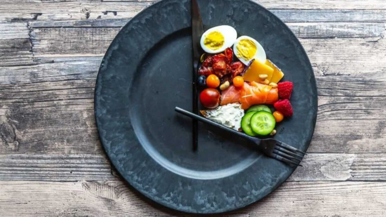 Beslenmede Aralıklı Oruç (IF diyeti) Tekniği: Aralıklı Oruç Diyeti Nedir, Nasıl Yapılır?