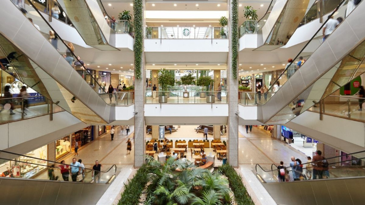 Türkiye'nin ünlü AVM'si +18 oldu: Resmi açıklama geldi