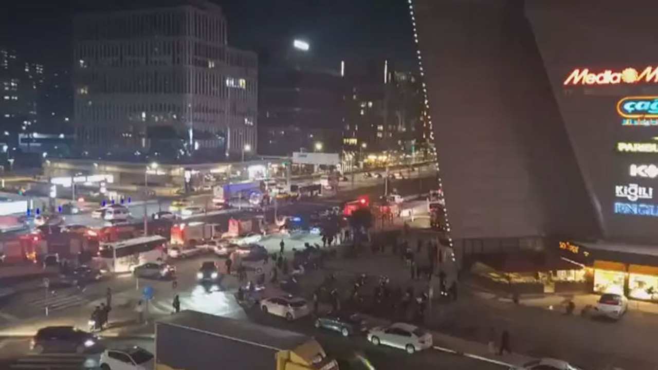 İstanbul'da alışveriş merkezinde yangın! Çok sayıda ekip sevk edildi