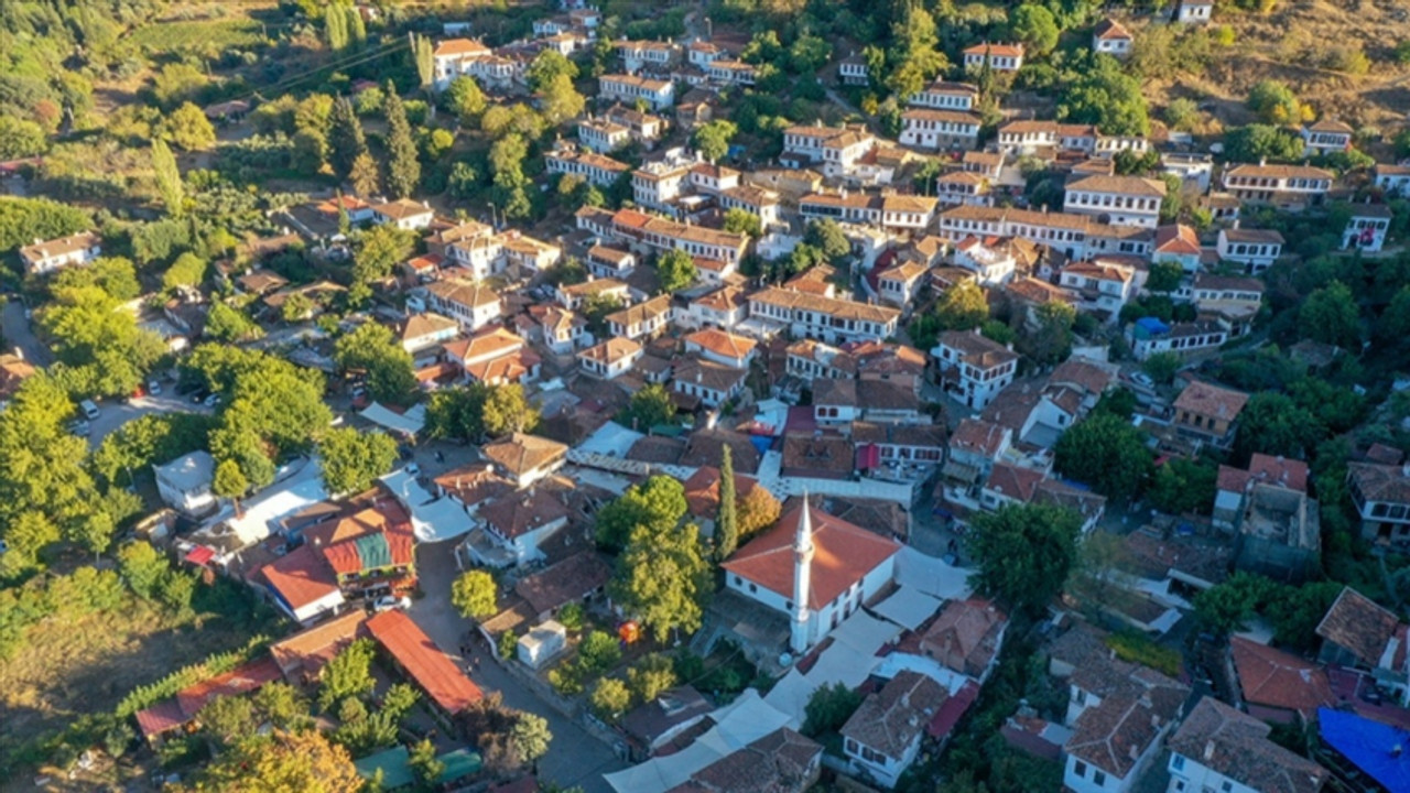 Nüfusu 2 binin altına düşen belediyeler köy olacak: Anayasa Mahkemesi'nden CHP'ye ret!