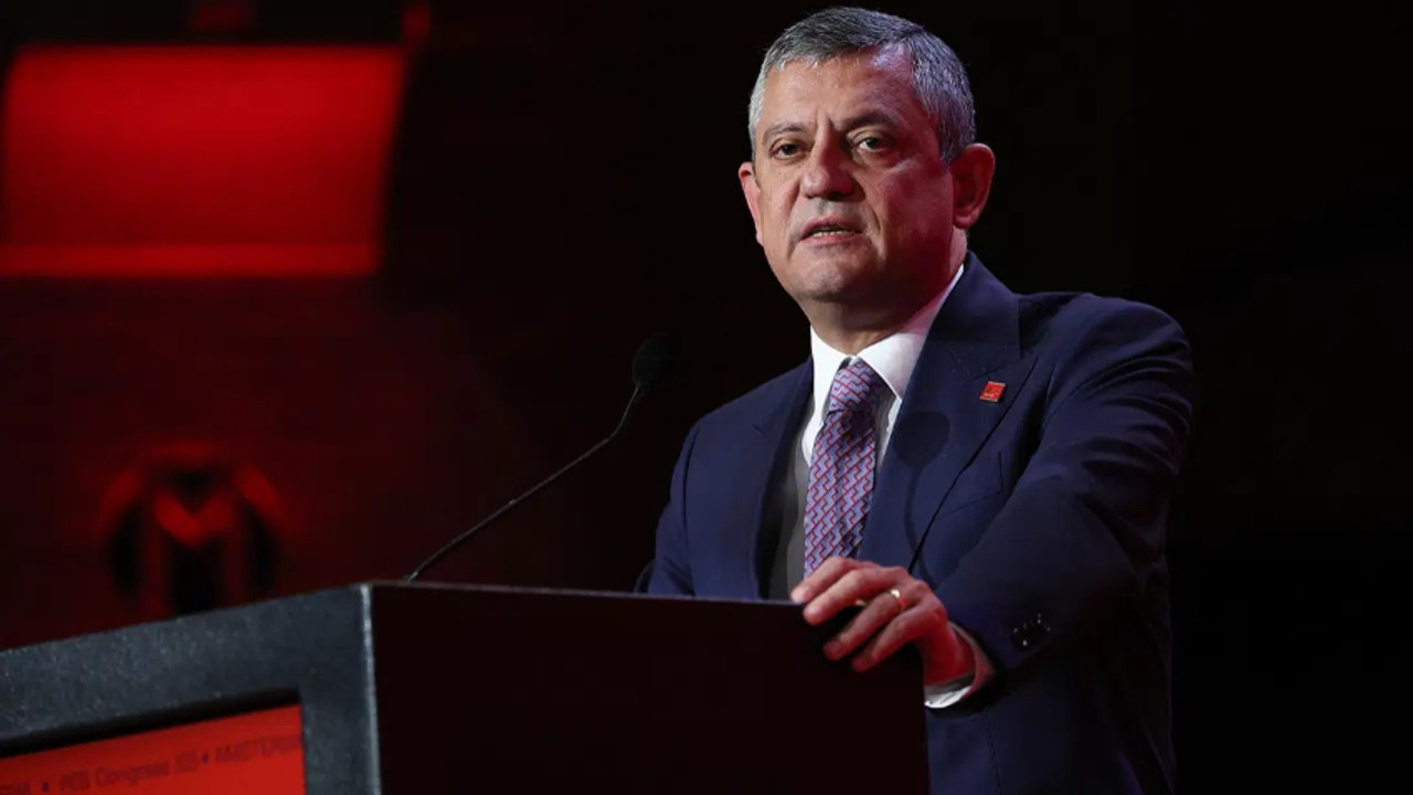 Özgür Özel Barselona'ya gidiyor!