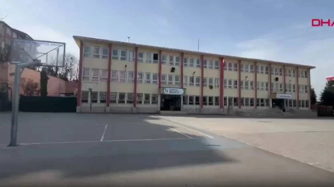 70 yaşındaki görevli 2 öğrenciyi taciz etti