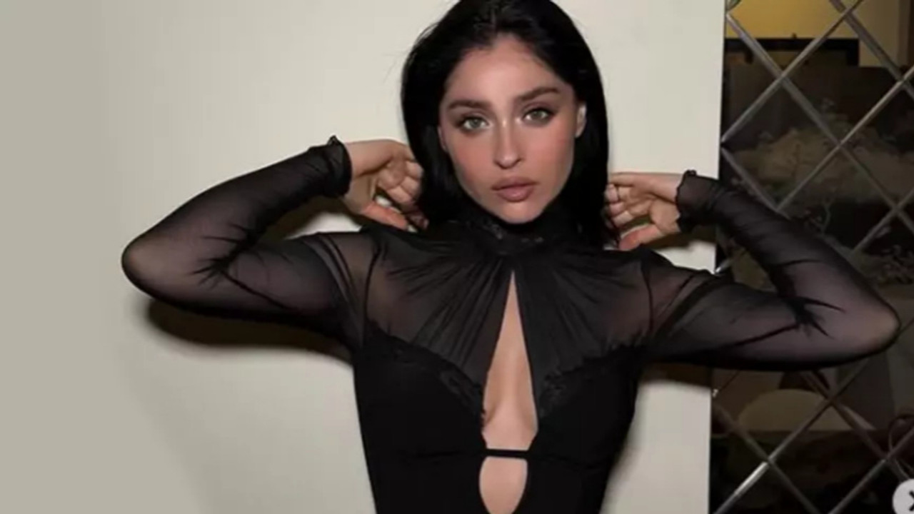 Cemre Baysel süper mini elbisesiyle poz verdi! Hayranlarını mest etti