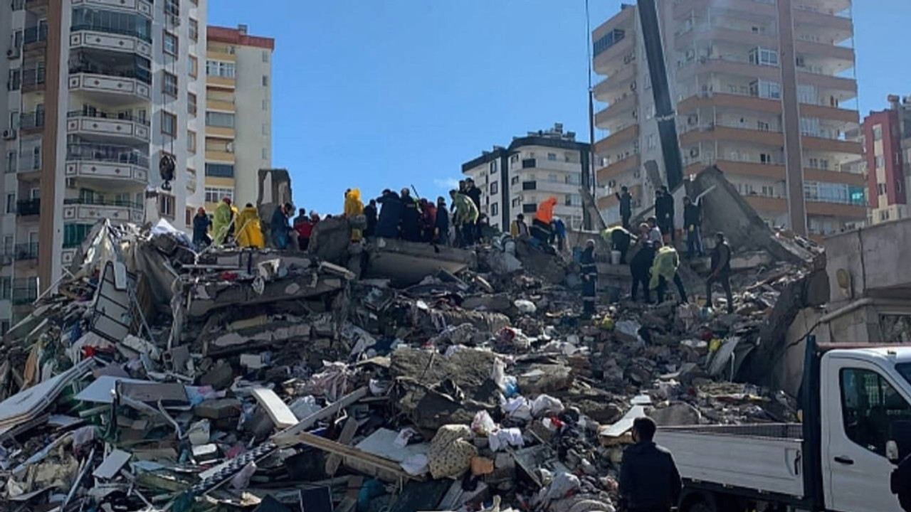 Soruşturmadaki kamu görevlilerine 'kusursuz' raporu: Adana'da 63 kişi hayatını kaybetmişti