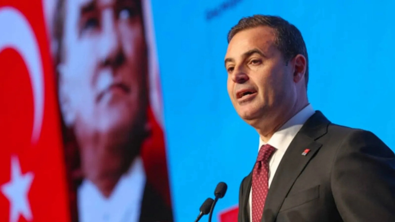 CHP'li bir belediye başkanına daha soruşturma: Cumhuriyet Bayramı süslemesi ihalesi...