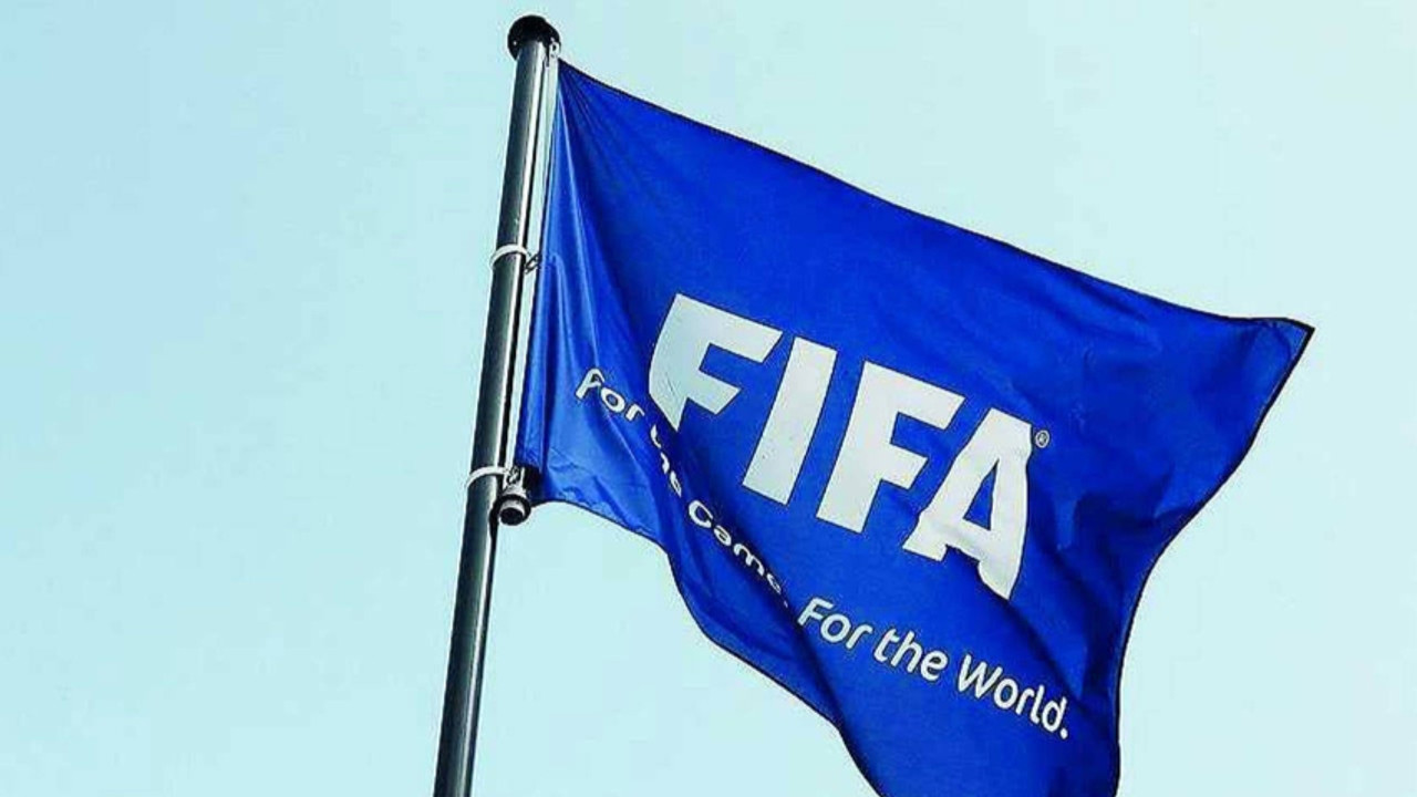 FIFA’dan üç Türk kulübüne transfer yasağı!