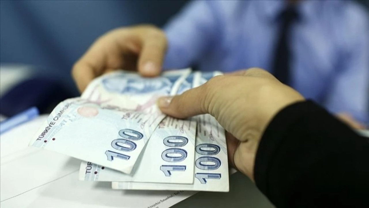 Milyonlarca çalışanın hesabına çift maaş gibi ödeme yatacak! Resmi tatilde çalışanlara ek ödeme