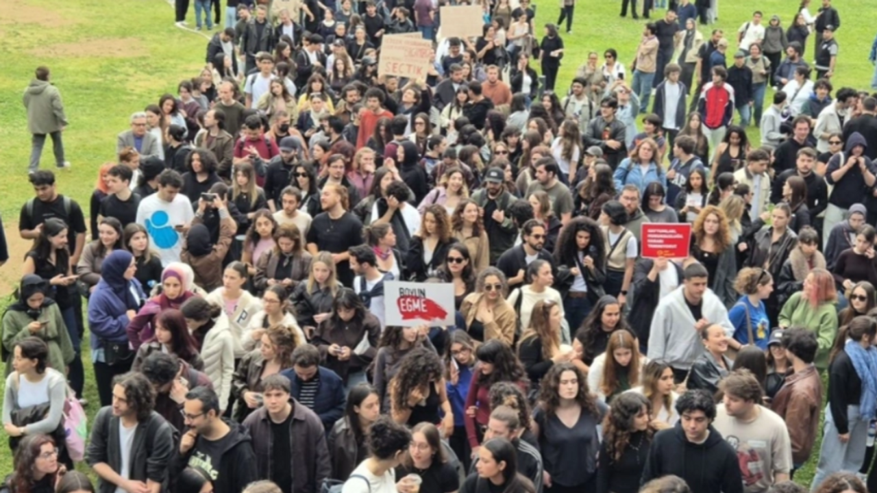 Bilgi Üniversitesi öğrencileri ayakta: 3 gün içinde okulumuzu faaliyete açın