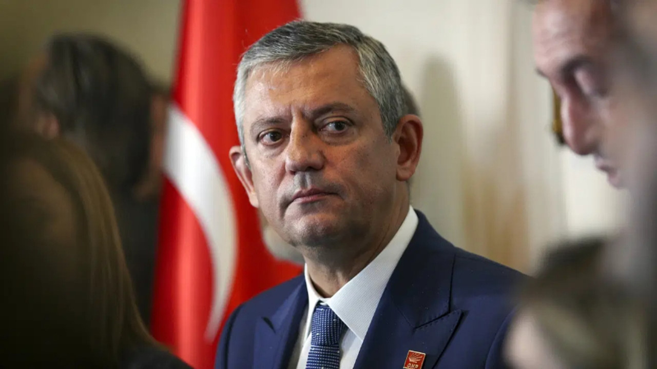 Özgür Özel'i yasa boğan ölüm! Acı haberi kardeşi verdi