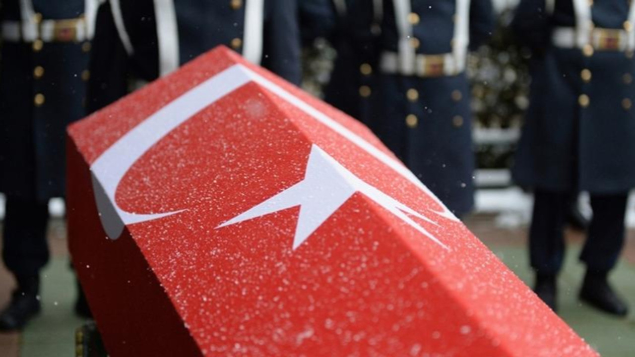 Bakan, acı haberi duyurdu: 1 şehit…