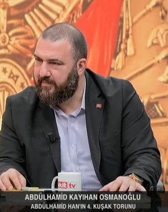 Abdülhamit'in torunundan gençlere tehdit: Osmanlı torunu öldü mü zannediyorsunuz? - Resim : 1