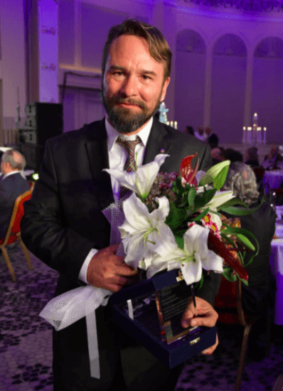 Hürriyet'ten biri üst düzey iki ayrılık - Resim : 1