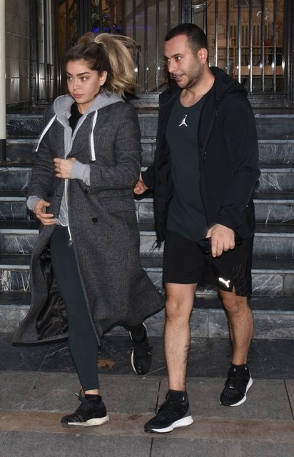 Öykü Çelik'in şoförü muhabirleri tehdit etti! "Çekmeyin, sizin için kötü olacak!" - Resim : 1