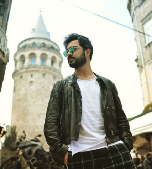 Ünlü şarkıcı Bülent Ersoy'a ateş püskürdü: Erkek oldun, kadın oldun ama bir insan olamadın! - Resim : 2