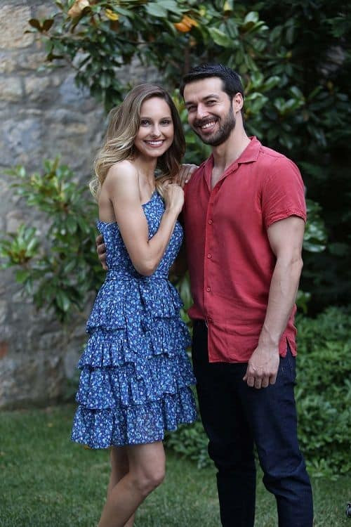 Atv dizisinin setinde koronavirüs paniği! Başrol dahil 18 kişi pozitif çıktı! - Resim : 1