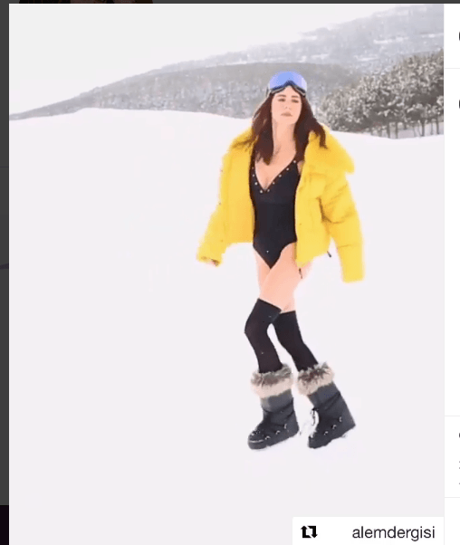 Defne Samyeli eksi 25'te mayoyla dağa çıktı! - Resim : 1