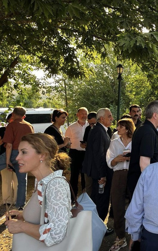PKK’nın silah bırakma törenine gazetecilerden yoğun ilgi - Resim : 4