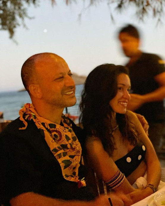 Rıza Kocaoğlu ve Hazal Subaşı'dan aşk pozu - Resim : 1