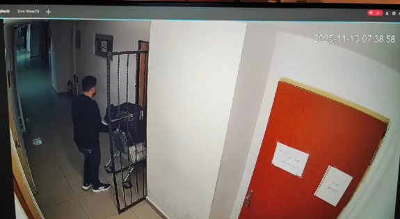 Kilolarca altını böyle çalmış: Adliyedeki büyük soygunun görüntüleri ortaya çıktı - Resim : 3