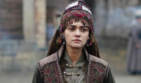 Diriliş Ertuğrul setinde korkutan kaza! Hande Soral hastaneye kaldırıldı! - Resim : 1