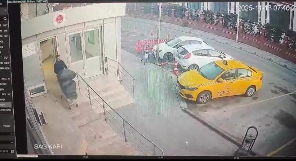 Kilolarca altını böyle çalmış: Adliyedeki büyük soygunun görüntüleri ortaya çıktı - Resim : 4