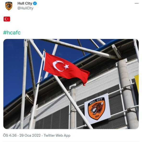 Acun Ilıcalı'dan sosyal medyayı sallayan hareket! Türk Bayrağı'nı Hull City'nin stadına astırdı! - Resim : 1
