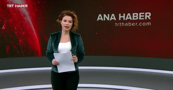 TRT spikeri bir anda yayın akışı dışına çıktı! Atatürk'le ilgili sözleri gündem oldu - Resim : 2