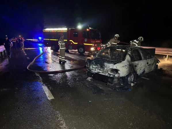 Bartın'da kamyonetle otomobil çarpıştı: 1 ölü, 2 yaralı - Resim : 1