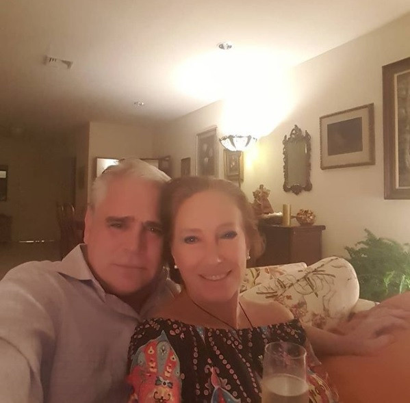 Ünlü çiftten 12. yıl kutlaması - Resim : 1