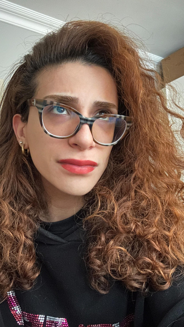 "Kentsel Dönüşüm Abla" Çiçek Kabancı erkek mi, trans mı? Çiçek Kabancı kimdir, kaç yaşında, nereli?
