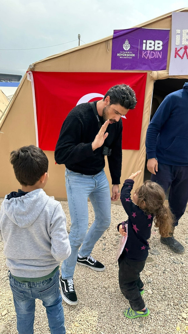 MİCHELLE MORRONE HATAY'I ZİYARET ETMİŞTİ: Michele Morrone kimdir, kaç yaşında, nereli?