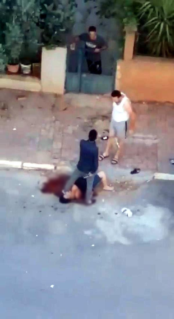 Antalya'da sokak ortasında sevgilisinin boğazını kesti! - Resim : 1