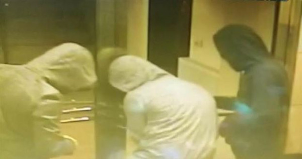 Ünlü kalp cerrahı ile mimara hırsızlık şoku! - Resim : 1