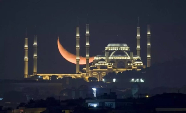 Regaib Kandili'nde oruç tutmanın sevabı nedir?