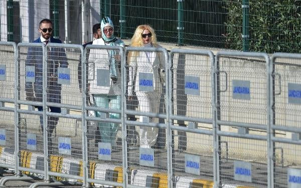 Adnan Oktar davası başladı! Oktar'a Kediciklerden destek - Resim : 2