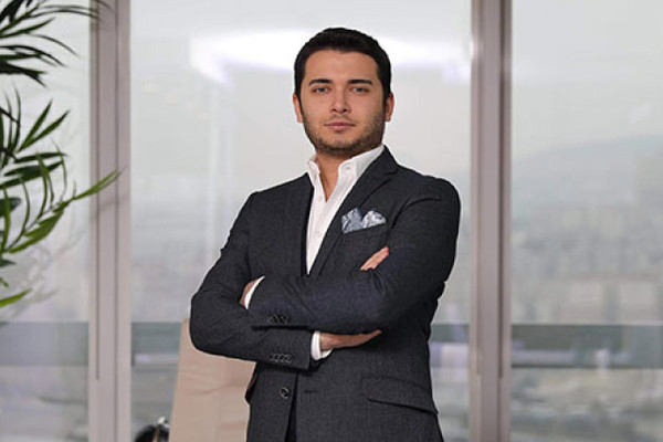 Faruk Fatih Özer kimdir, kaç yaşında?