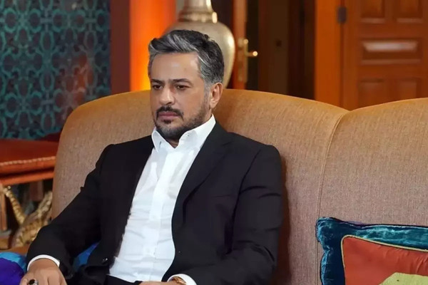 Emre Altuğ kimdir? Emre Altuğ kaç yaşında, nereli, kariyeri nasıl şekillendi?