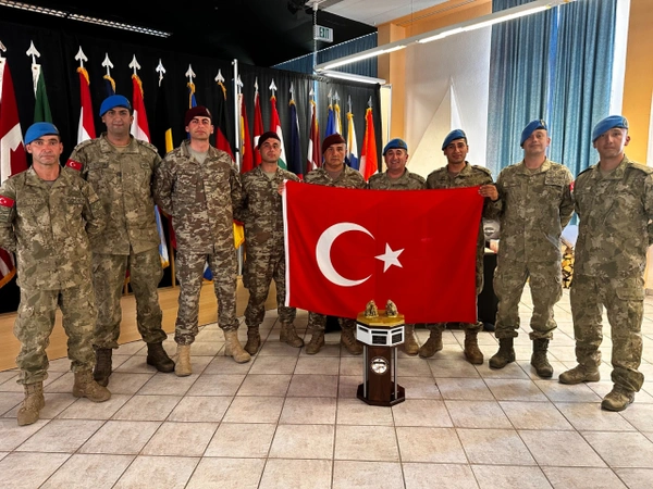 Türk askeri Avrupa'da birinci oldu; attıklarını vurdular - Resim : 2