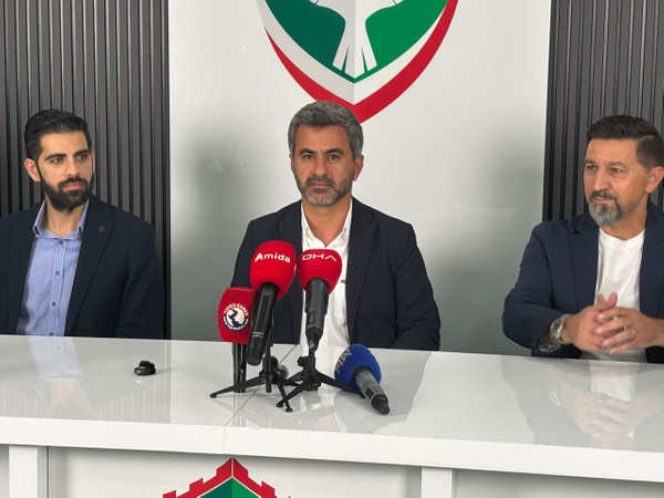 Besnik Hasi kimdir? Besnik Hasi Türk mü, aslen nereli? Besnik Hasi hangi takımları çalıştırdı?