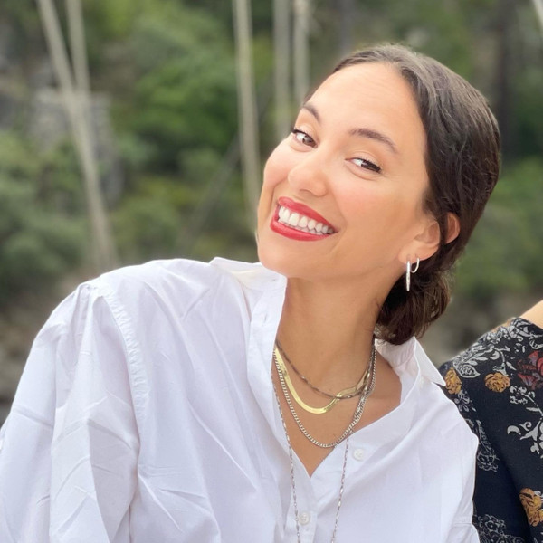 Peki, Duygu Sarışın kimdir, kaç yaşında, nereli? Duygu Sarışın'ın sevgilisi var mı, sevgilisi kim, evli mi, kiminle evli? Duygu Sarışın'ın çocuğu var mı, kaç çocuğu var? İşte Duygu Sarışın hayatı ve biyografisi...