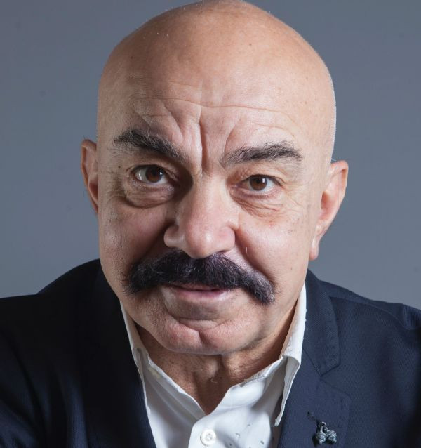 Halka dizisinin kadrosuna hangi iki ünlü oyuncu katıldı? - Resim : 3