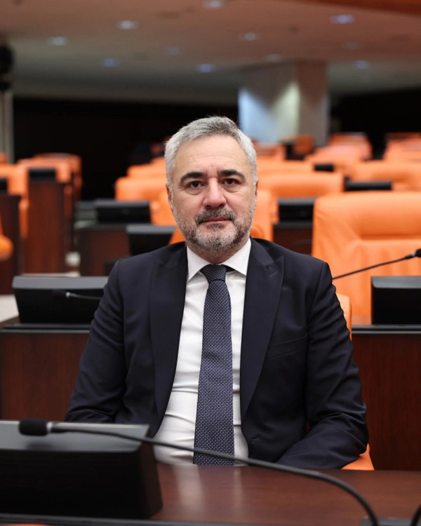 Ahmet Gökhan Sarıçam evli mi?