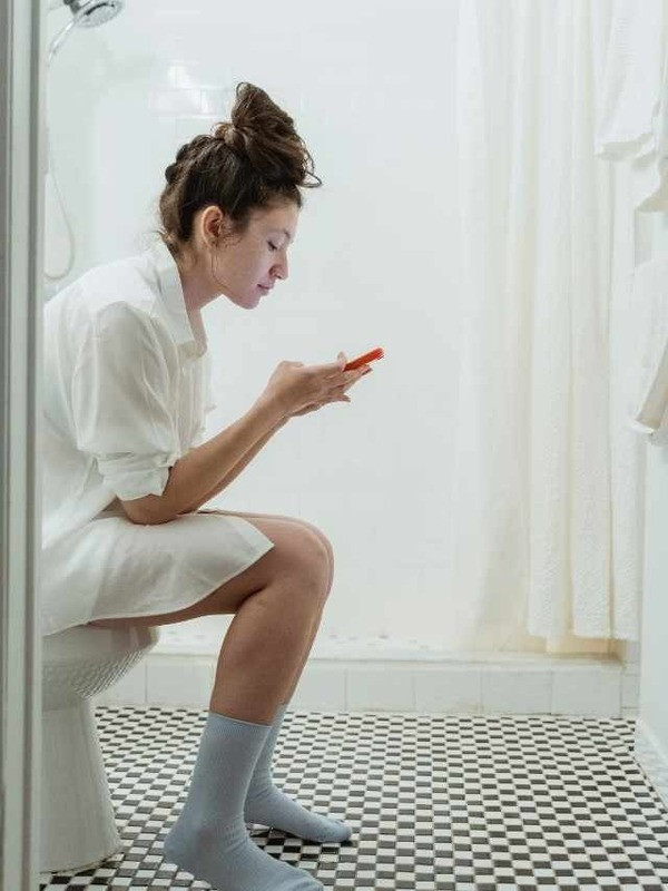 Rüyada tuvalet görmek ne anlama gelir? Rüyada kirli tuvalet görmek, rüyada tuvalet temizlemek tabiri