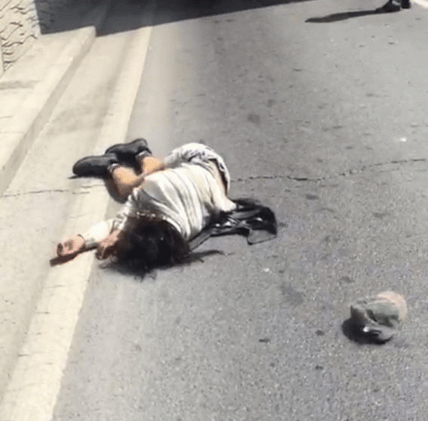 Taksim’de dehşet anları! “Abi ben öleceğim” diyerek aşağıya atladı - Resim : 1