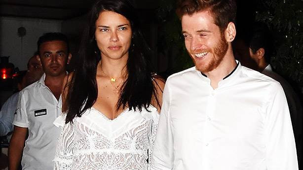 Adriana Lima'dan Metin Hara'ya büyük şok! Geçmişini sildi! - Resim : 1