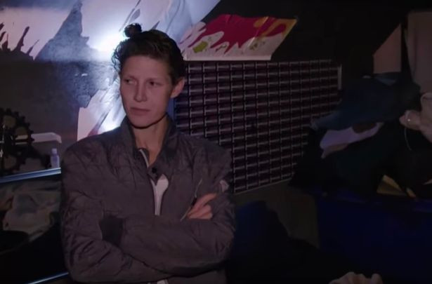 Erotik filmlere damgasını vuran ünlü oyuncu sokaklara düştü - Resim : 3